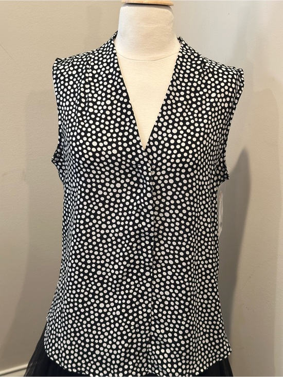 Nordstrom Rack Tops - Nordstrom Rack NWT Black White Polka Dot Sleeveless Blouse Size M